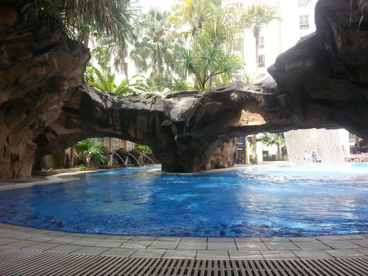 Oriental Tropics Private Forest View Apartment Singapore Bagian luar foto